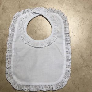 White lace bib